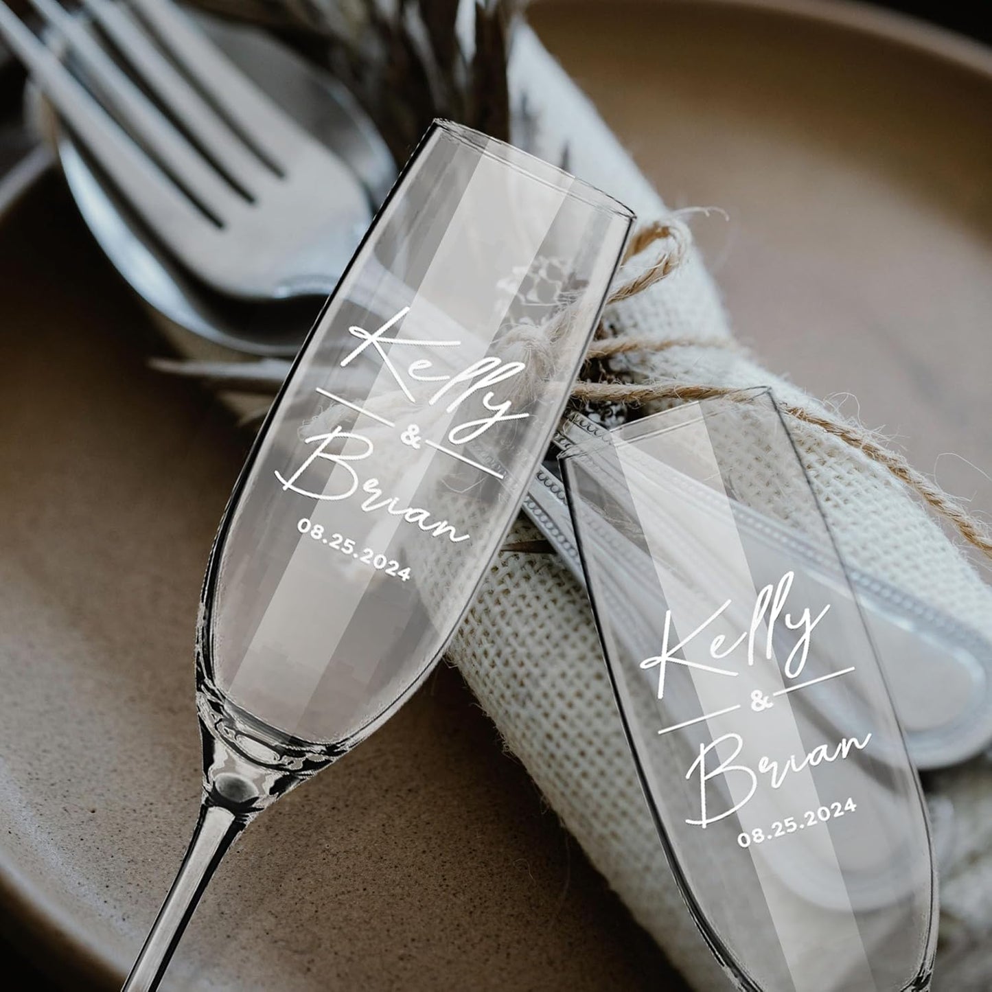 Personalized Champagne Flutes Set of 2, Wedding Gifts for Bride and Groom with Couple's Names and Date, Customized Champagne Flutes, Modern Toasting Glasses